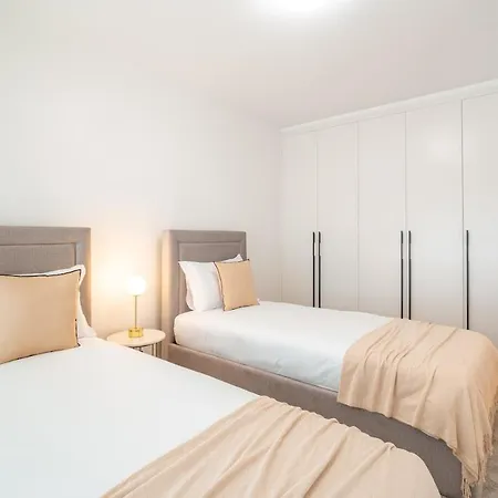 Q - Supermarket - Pool - Ac - Private Parking Spot Lejlighed *