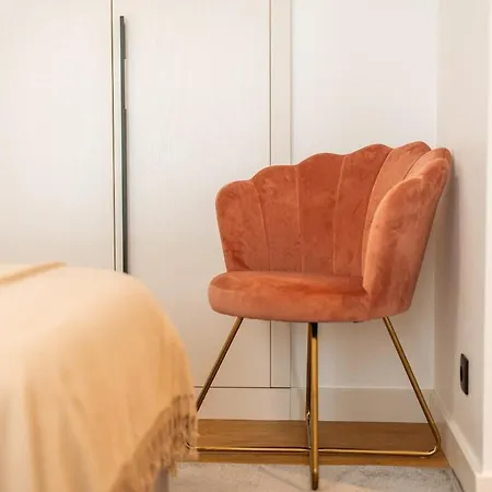 Q - Supermarket - Pool - Ac - Private Parking Spot * Funchal (Madeira)