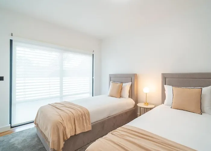 Q - Supermarket - Pool - Ac - Private Parking Spot *