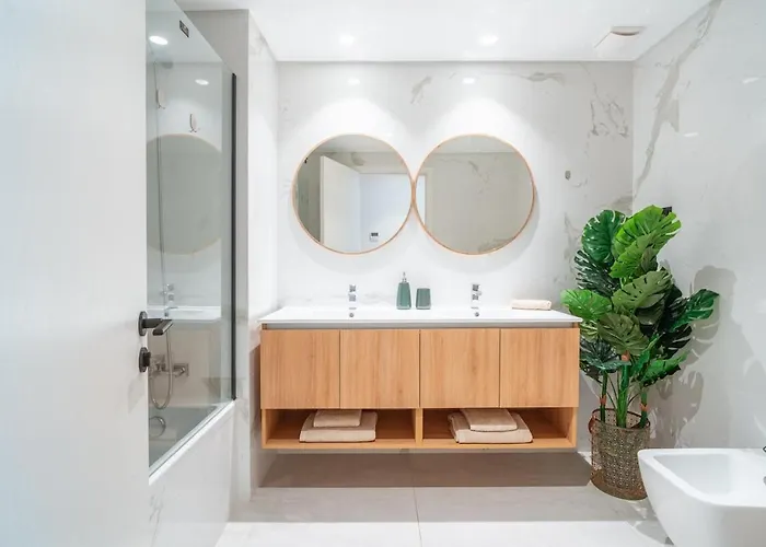 Q - Supermarket - Pool - Ac - Private Parking Spot 公寓 丰沙尔