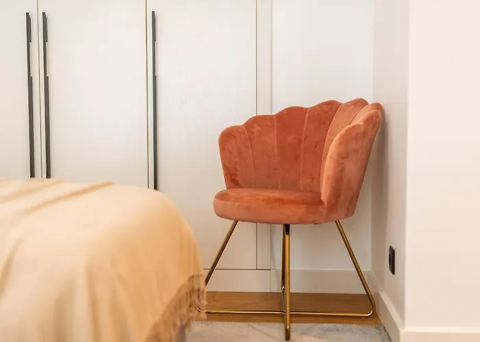 Q - Supermarket - Pool - Ac - Private Parking Spot * 丰沙尔