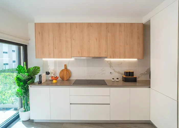 公寓 Q - Supermarket - Pool - Ac - Private Parking Spot