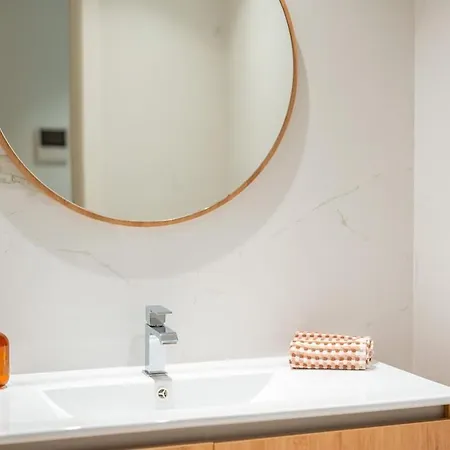 Q - Supermarket - Pool - Ac - Private Parking Spot Apartamento