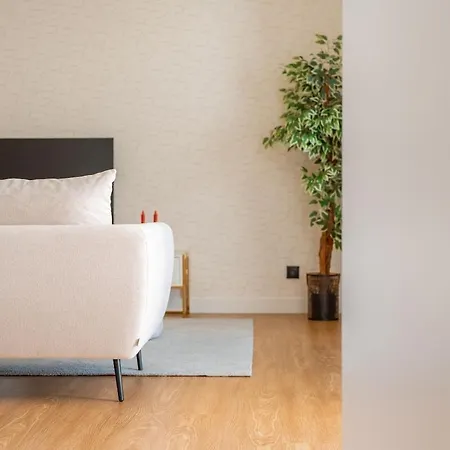 Q - Supermarket - Pool - Ac - Private Parking Spot Apartamento