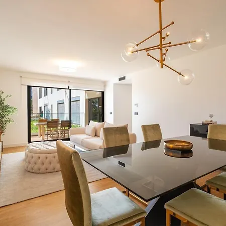 Q - Supermarket - Pool - Ac - Private Parking Spot *