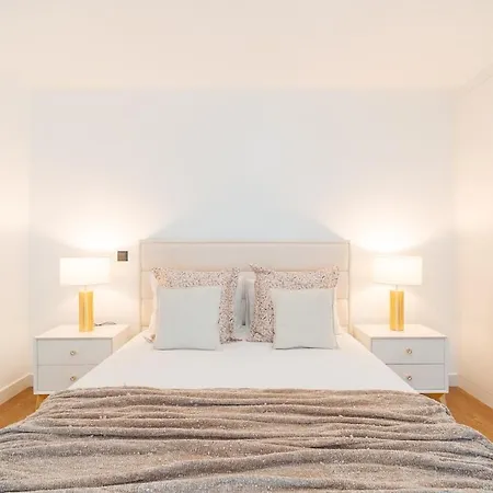 Q - Supermarket - Pool - Ac - Private Parking Spot Apartamento Funchal (Madeira)