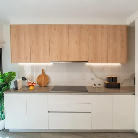 Apartamento Q - Supermarket - Pool - Ac - Private Parking Spot