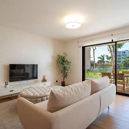 Apartamento Q - Supermarket - Pool - Ac - Private Parking Spot *