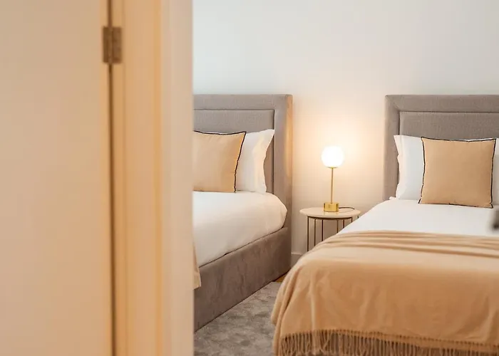 Q - Supermarket - Pool - Ac - Private Parking Spot 公寓