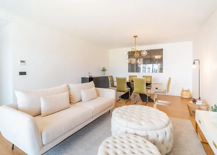 Q - Supermarket - Pool - Ac - Private Parking Spot