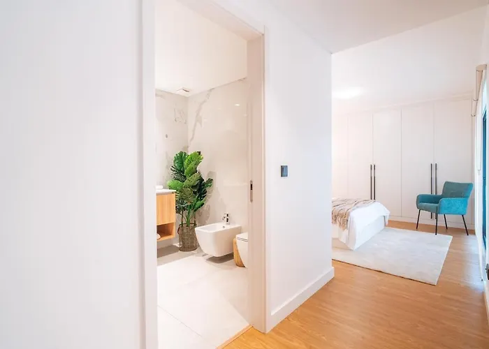 Q - Supermarket - Pool - Ac - Private Parking Spot *