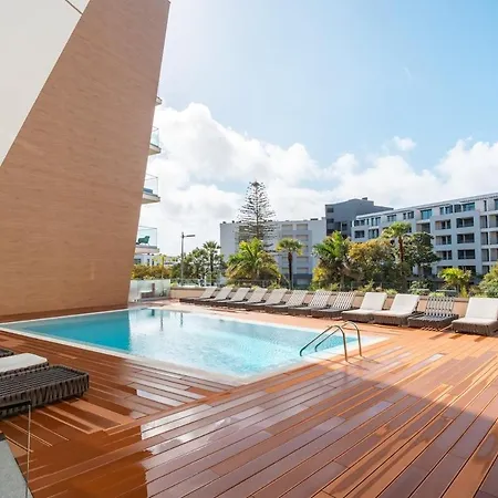 Q - Supermarket - Pool - Ac - Private Parking Spot 丰沙尔