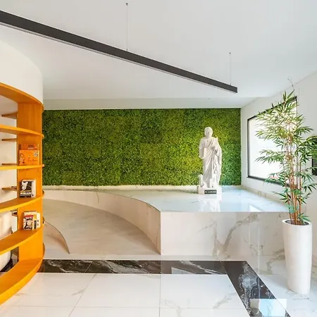 Q - Supermarket - Pool - Ac - Private Parking Spot 公寓 丰沙尔